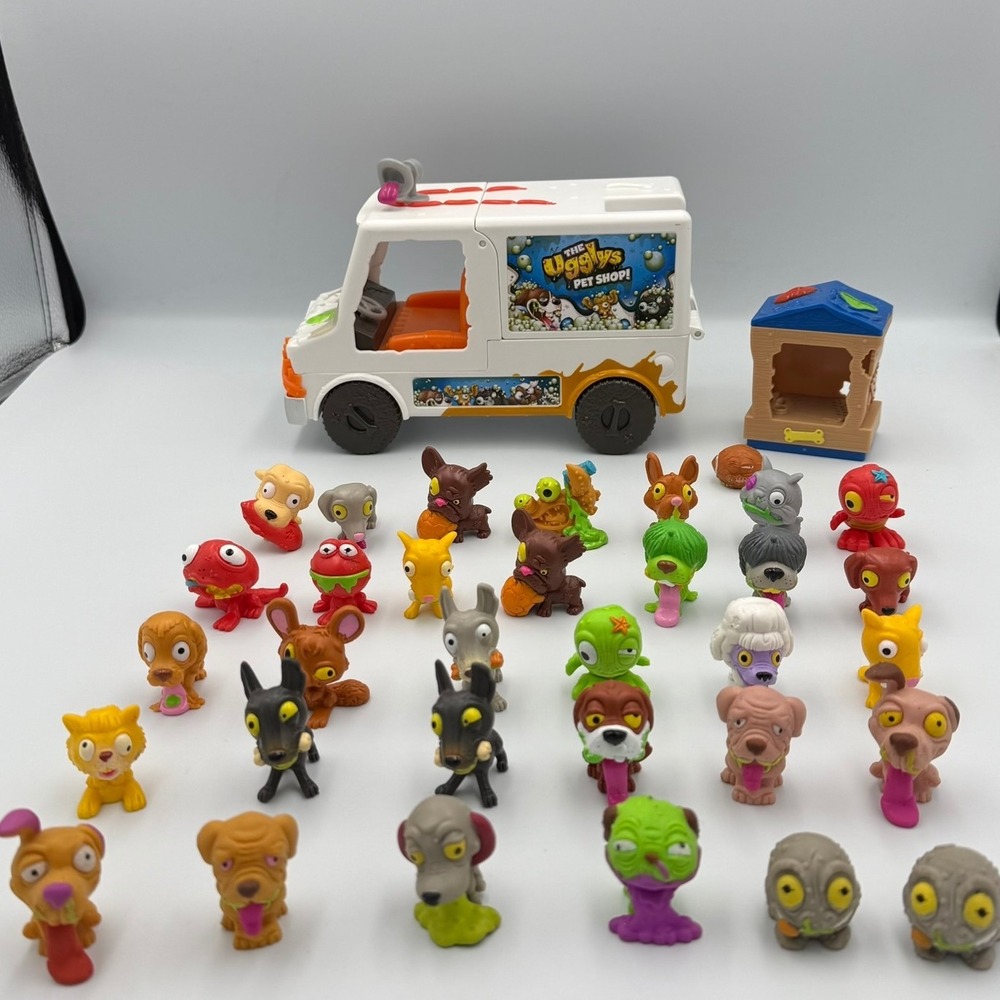 The Ugglys Pet Shop Lot of 33 Ugly Pets Toy Figures Dogs w/ Vehicle & Dog House